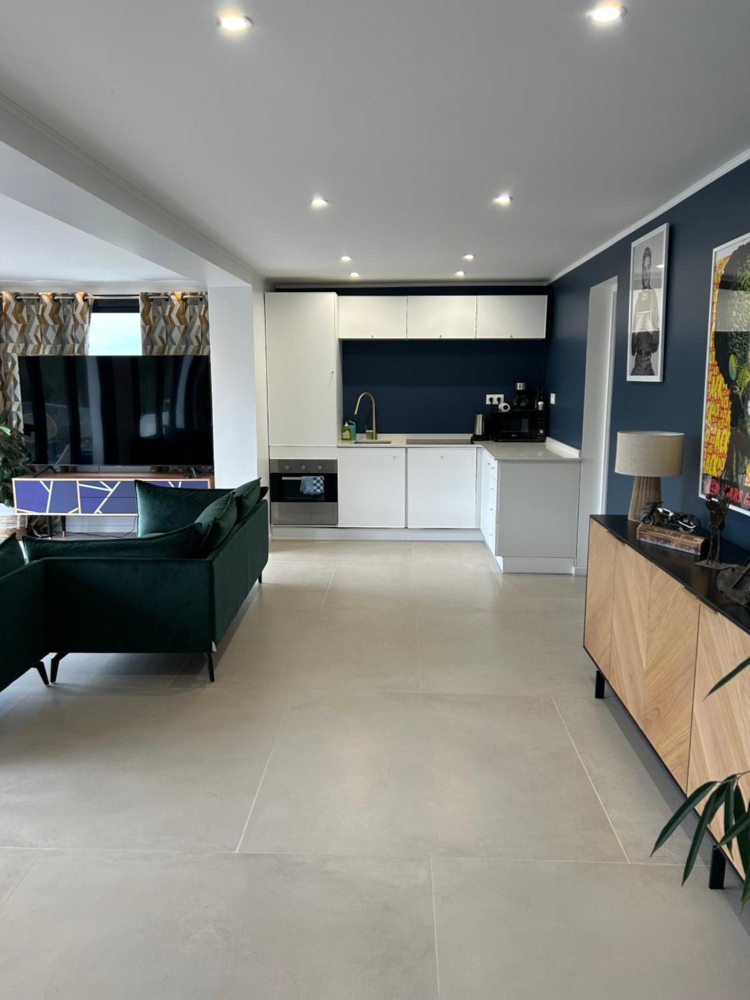 Eze - Appartement Dans Bas De Villa Avec Piscine Pres De Monaco ภายนอก รูปภาพ